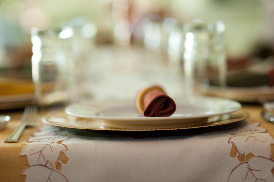 Thanksgiving table