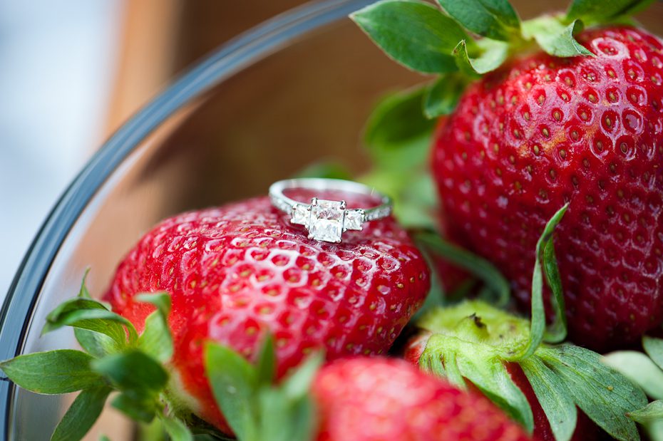 Creative ring picture ideas