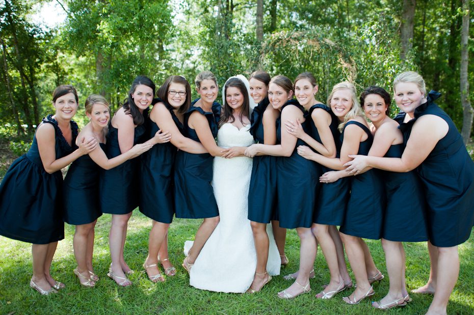 bridal party posing ideas