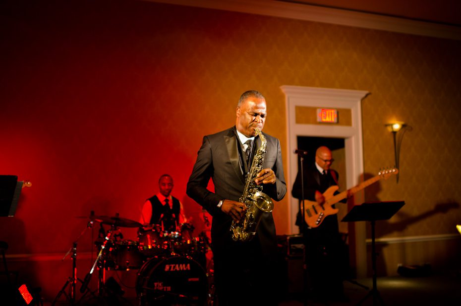 Chateau Elan Party Train Wedding Band