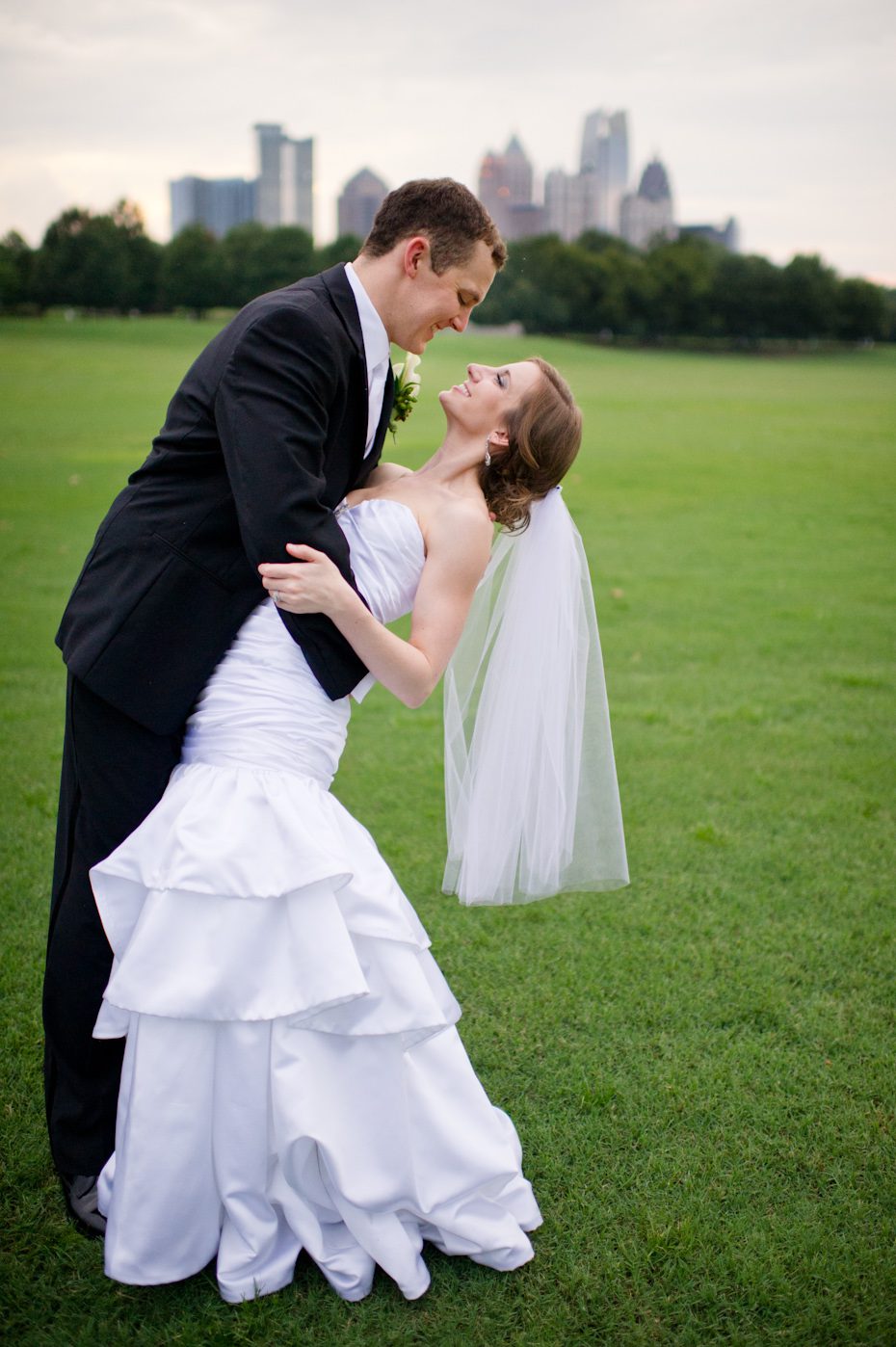 Wedding photos in Piedmont Park