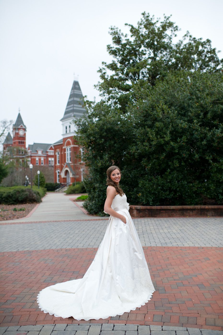 Alvina Valenta AV9215 gown
