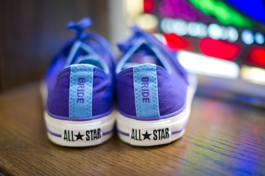 Bride converse for wedding