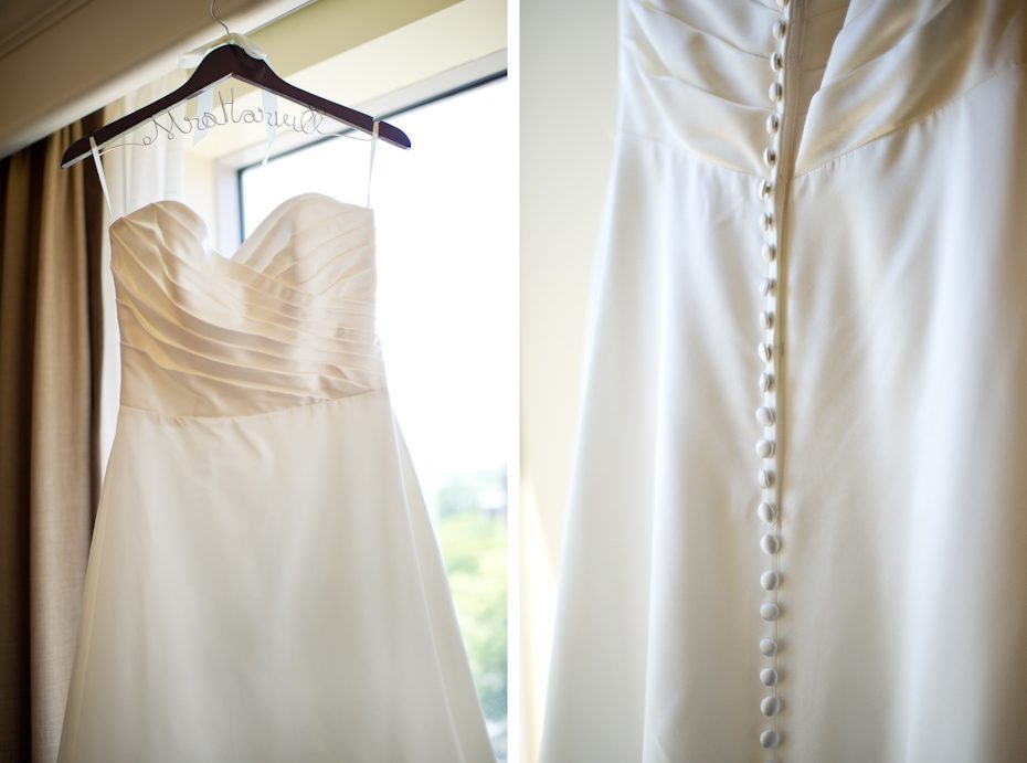 Strapless wedding dress