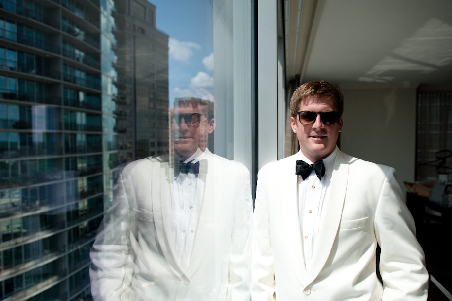 Groom in white dinner jacket