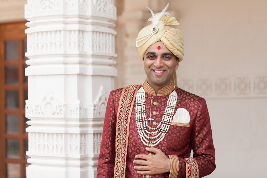 BAPS Mandir Wedding Photos by The Studio B Photography