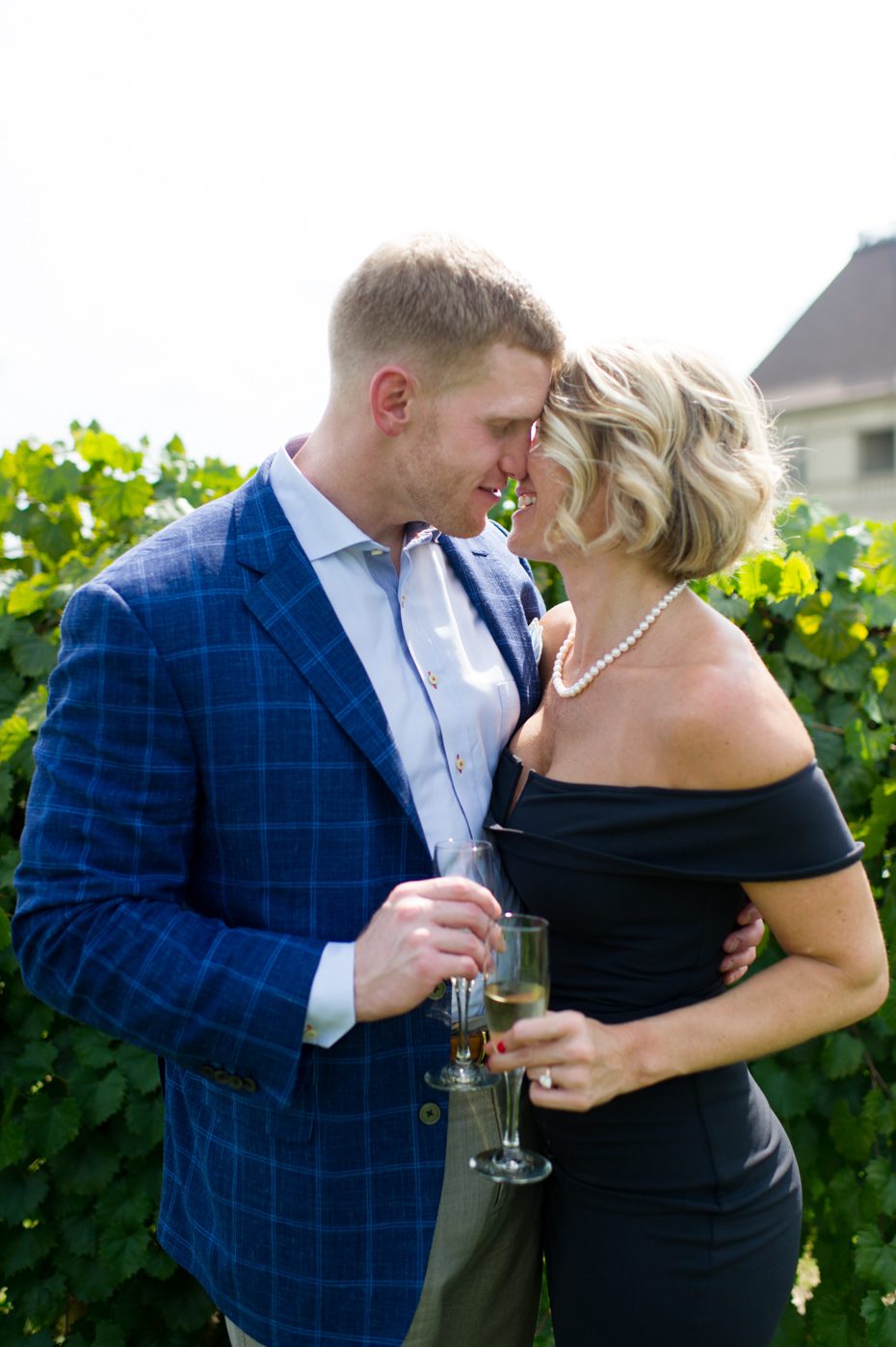 Chateau Elan Engagement Photos
